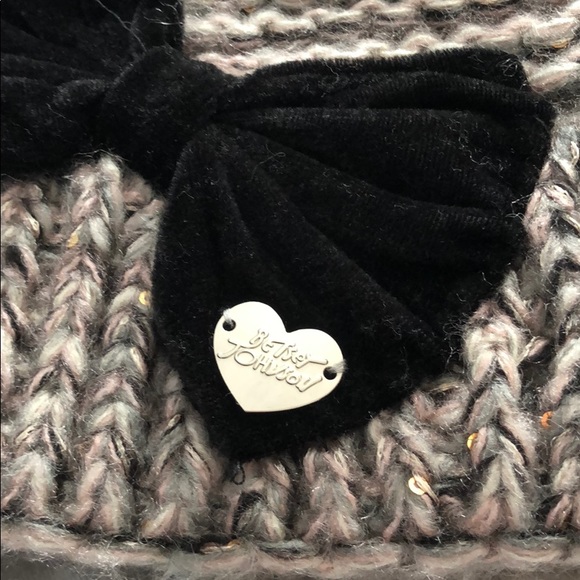 Winter hat - Picture 2 of 4